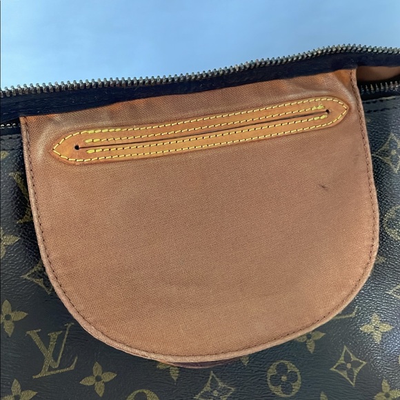 Authentic Louis Vuitton ( Vintage) Speedy 40 monogram - Picture 8 of 16